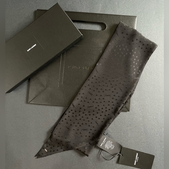 New SAINT LAURENT Dotted Black Scarf in Silk Jacquard🖤 - Picture 2 of 13